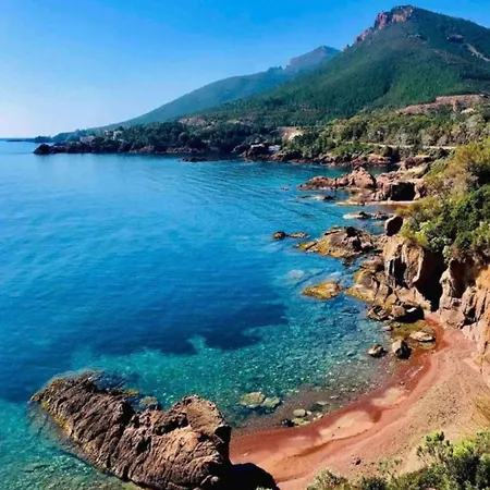 Le Soleil D'or 아파트 *